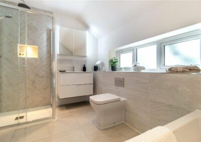 Strand Homes En Suite